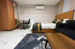 Charming studio apt with fast WiFi and AC near Nisantasi and Taksim #101
